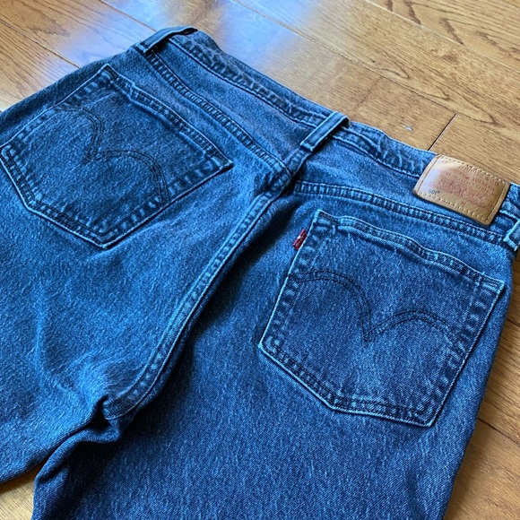 NWOT Authentic Levi’s 501 Cropped Jeans - Picture 9 of 11